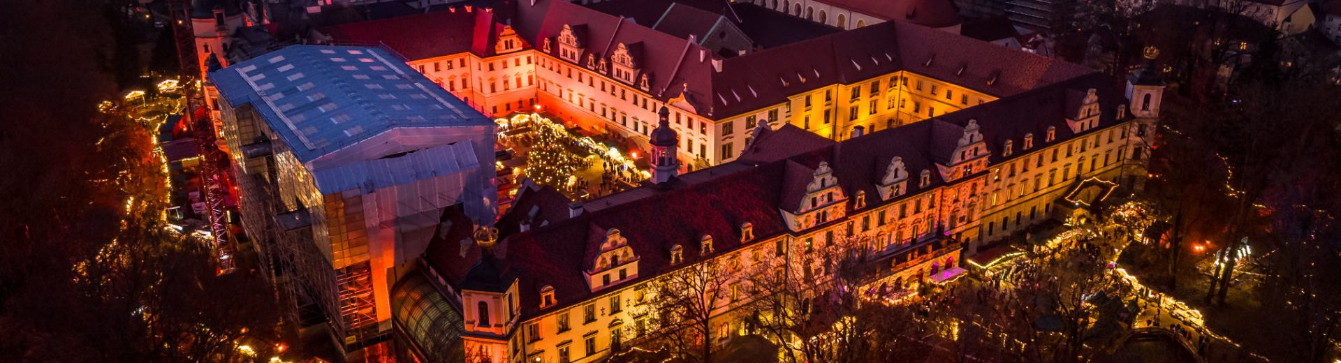 Romantischer Weihnachtsmarkt auf Schloss Thurn und Taxis Regensburg
