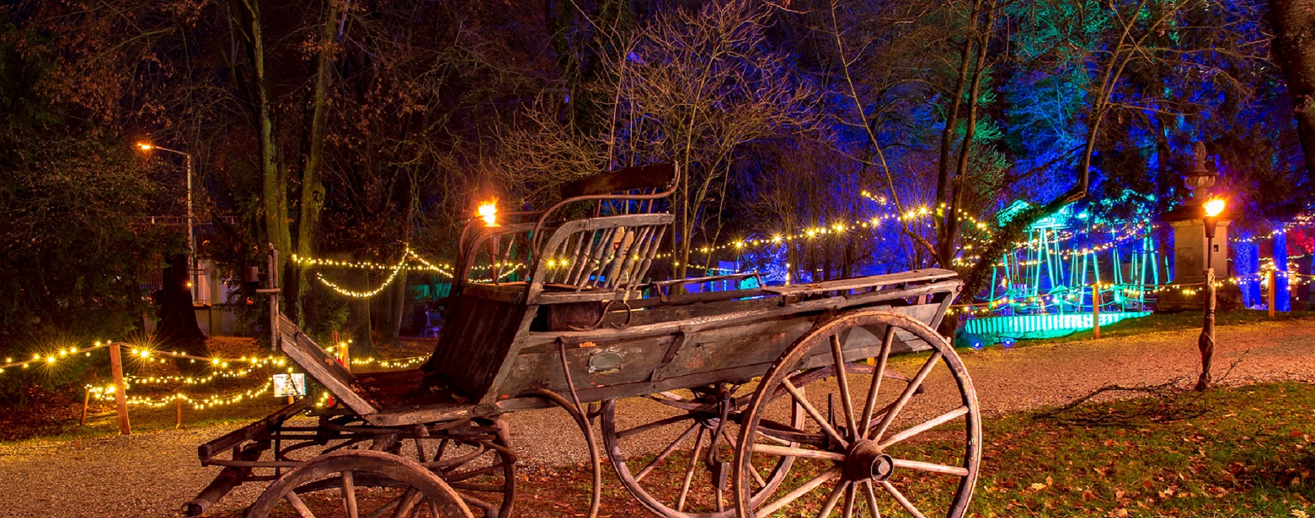 Romantischer Weihnachtsmarkt auf Schloss Thurn und Taxis Regensburg