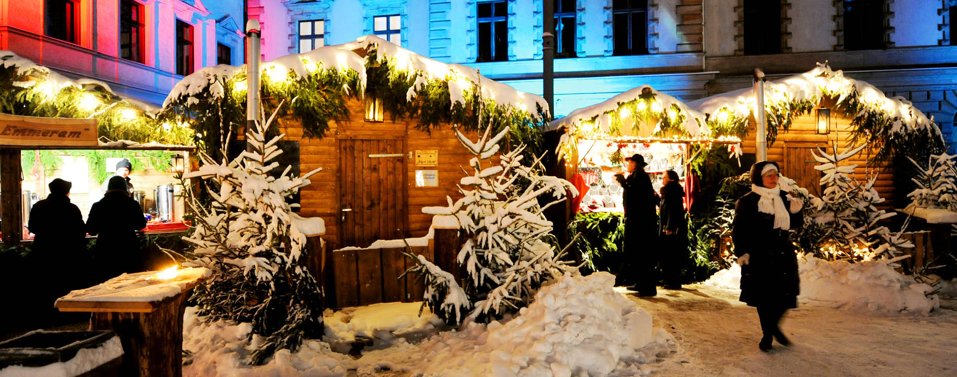 Romantischer Weihnachtsmarkt auf Schloss Thurn und Taxis Regensburg
