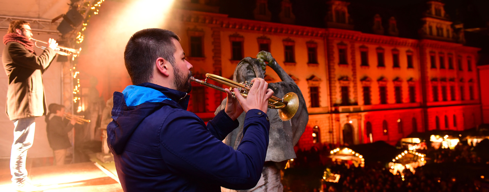 Romantischer Weihnachtsmarkt auf Schloss Thurn und Taxis Regensburg